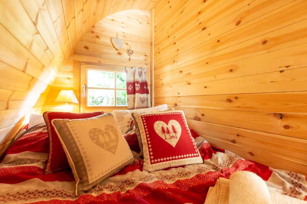 Cabane En Bois Avec Bain Nordique Asnieres-sur-Vegre Kültér fotó